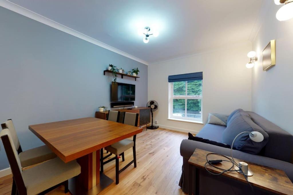 Lovely 2-Bedroom Flat Near Highgate London Exterior photo